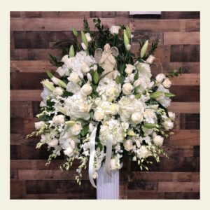 EB0890: All white angel basket