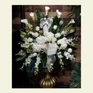 EB0920: All white angel basket