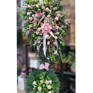 S2500: Pink Rose freeflowing spray in fireside basket